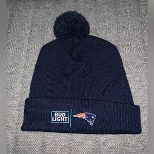 Mens bud light patriots winter hat with pompom‎